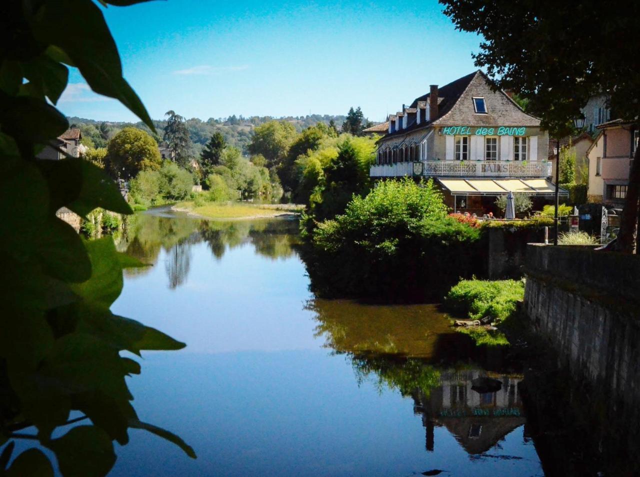 Hotel Des Bains Figeac Exterior foto